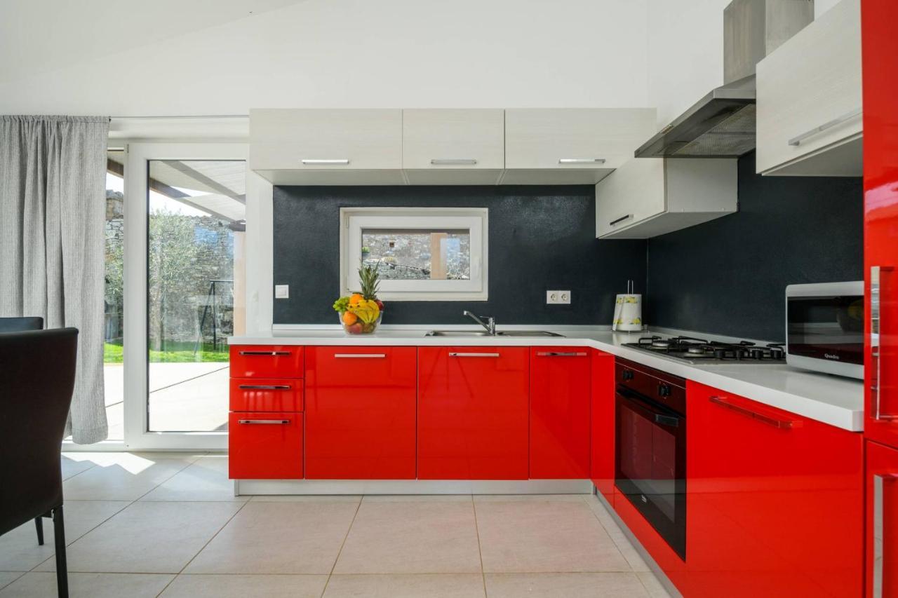 Bobo Family House With Pool Villa Vodnjan Bagian luar foto